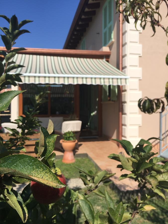 Bba2Passi Marina di Massa Exterior foto